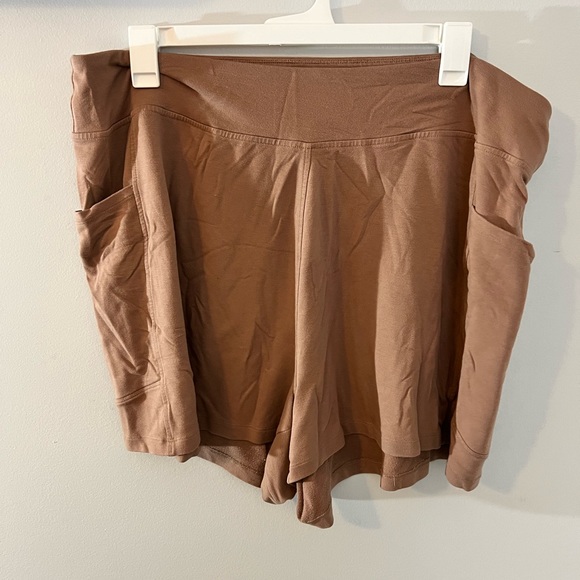 Woman’s Old Navy Shorts 3X Bundle - Picture 2 of 11